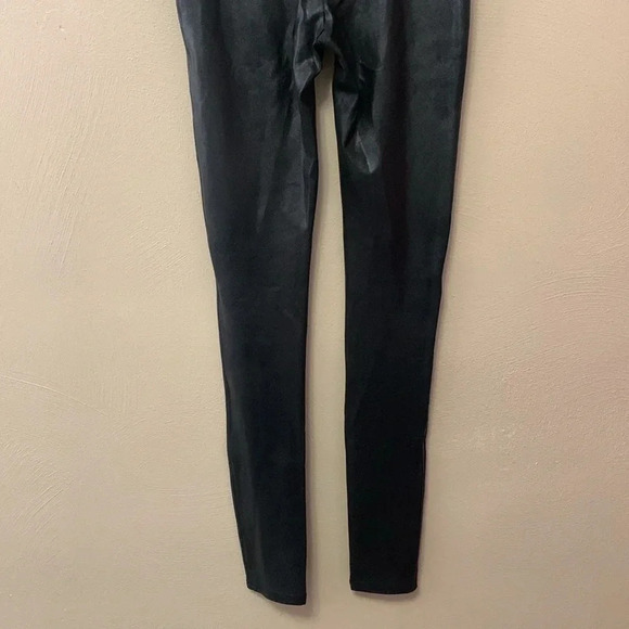 Spanx Faux Leather Leggings in Black Size Small - Picture 10 of 14